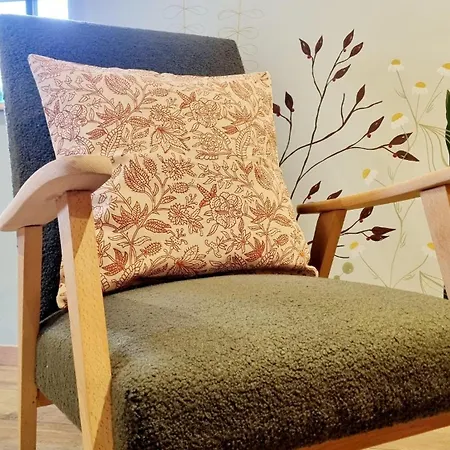 A Desire For Bohemia, Well-being And Massages! Apartment