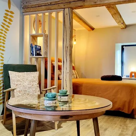 A Desire For Bohemia, Well-being And Massages! *